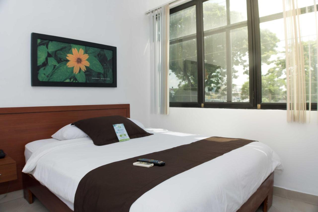 Hotel Castell - Cerca Del Aeropuerto Guayaquil Eksteriør bilde